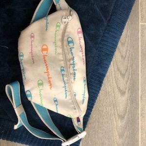 Champion Fannypack